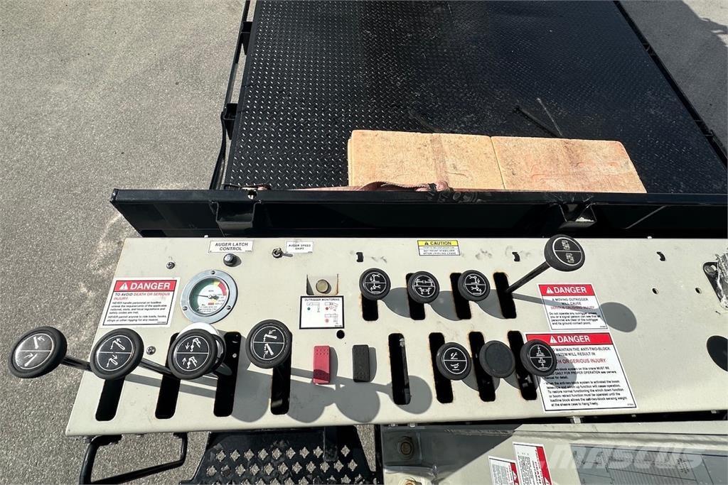 National 900A Camiones grúa