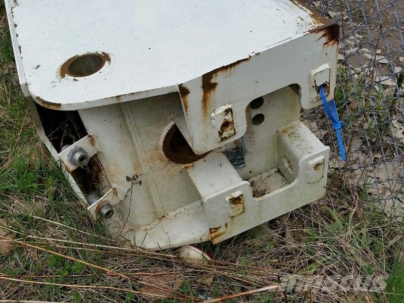 Terex  Plataformas y cucharones