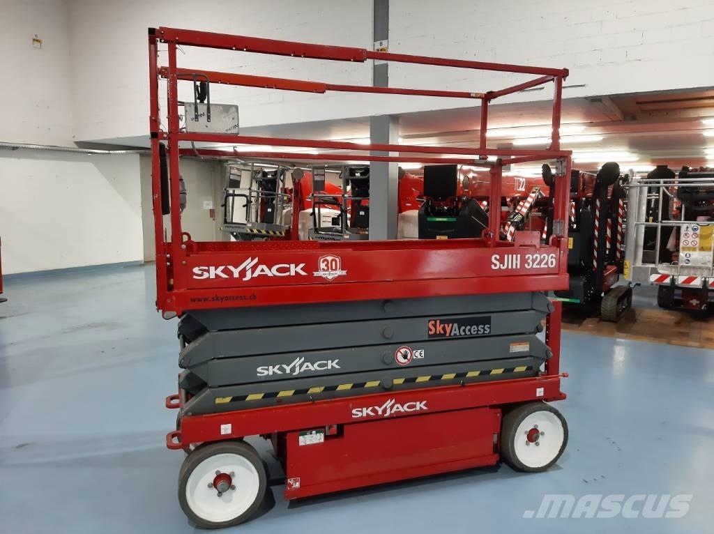 SkyJack SJIII 3226 Plataformas tijera