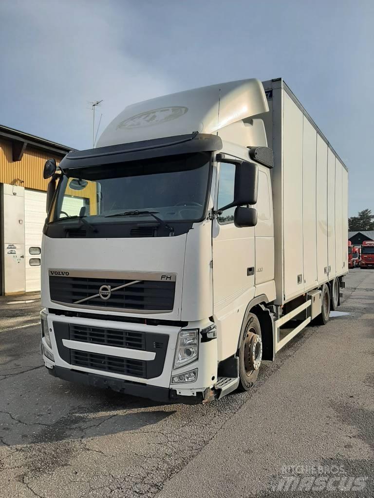 Volvo FH 13 Camiones con caja de remolque