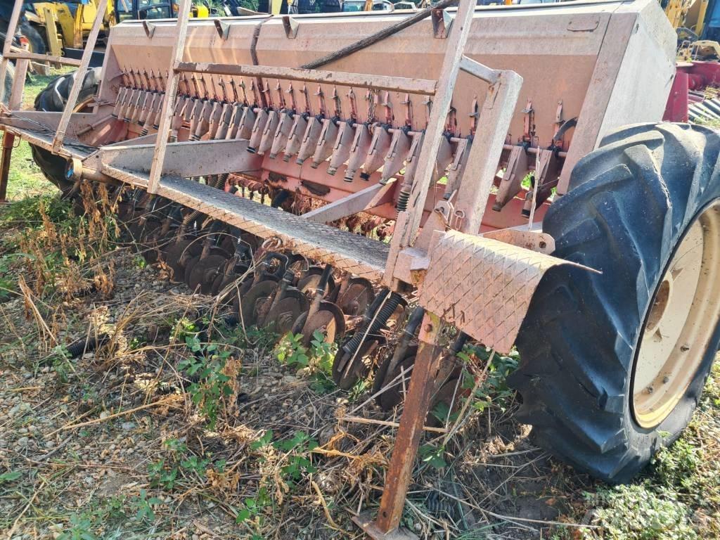 Kuhn 4M Perforadoras combinadas