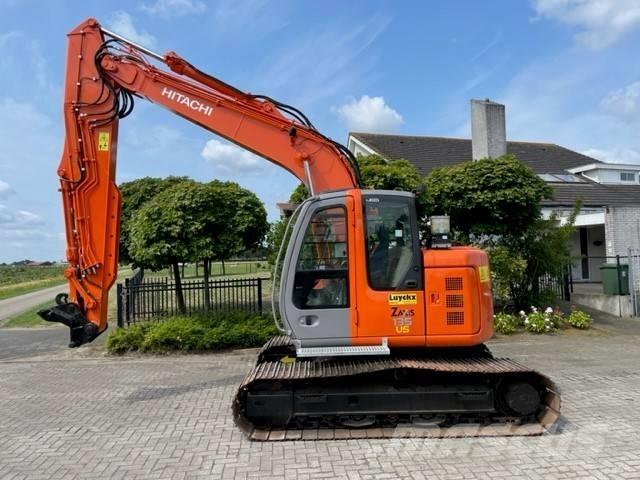Hitachi ZX 135 US Excavadoras sobre orugas