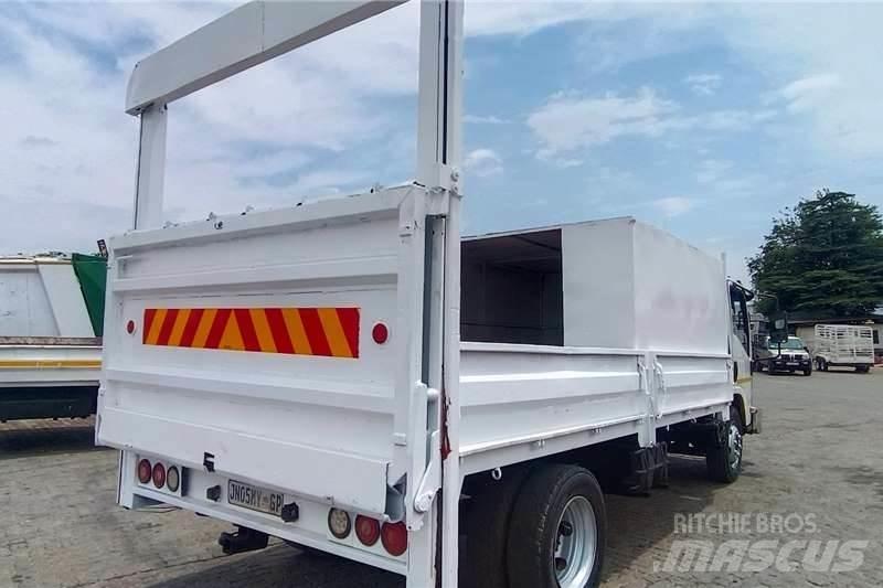 Isuzu NPR400 Otros camiones