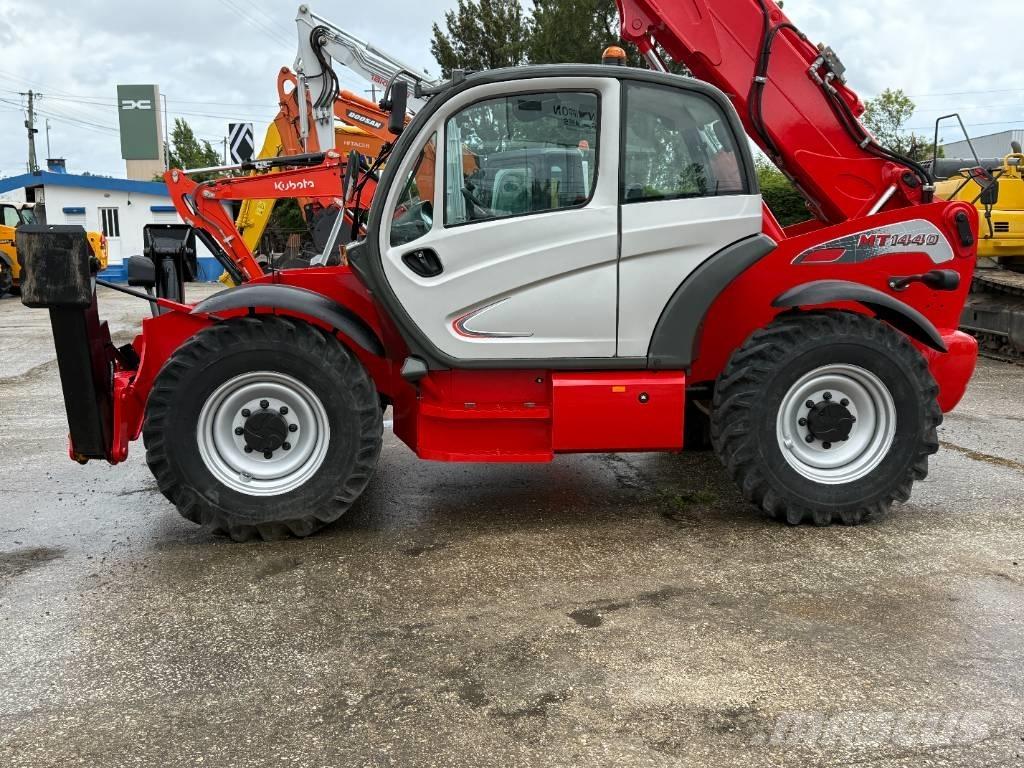 Manitou MT 1440 Carretillas telescópicas