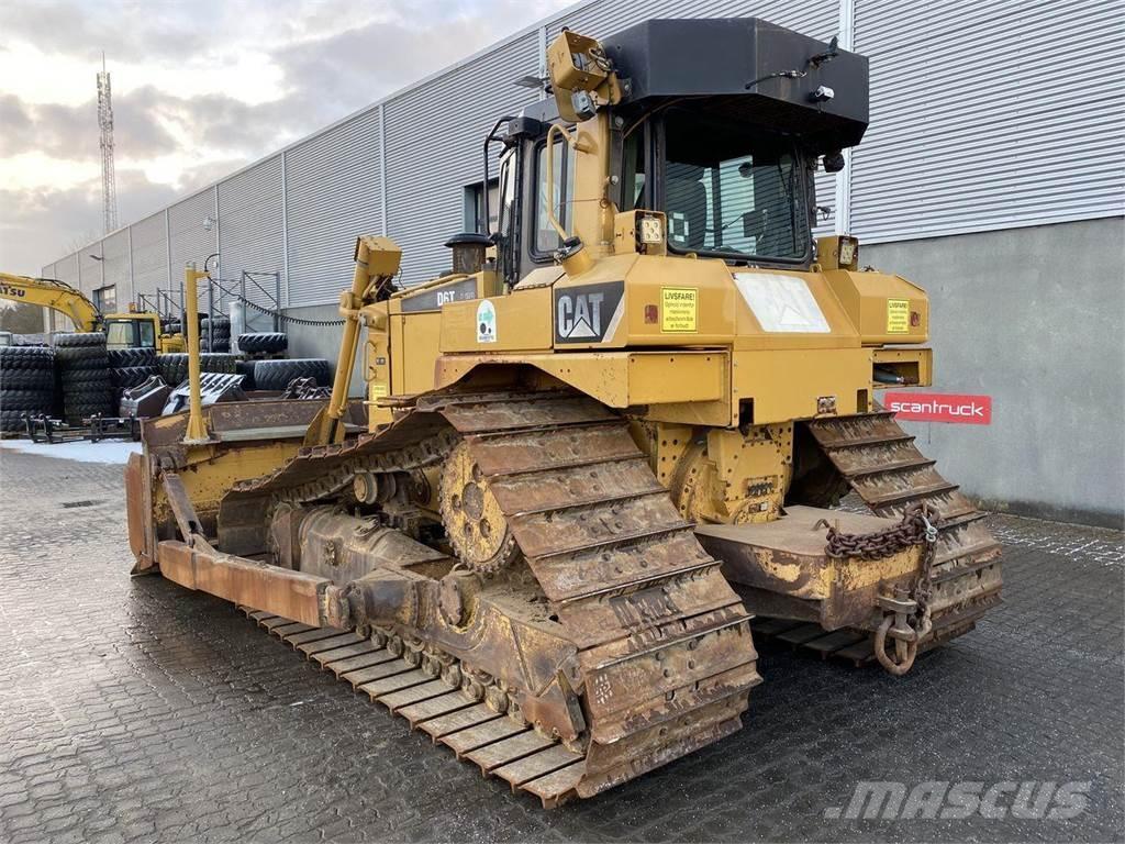 CAT D6T LGP Buldozer sobre oruga