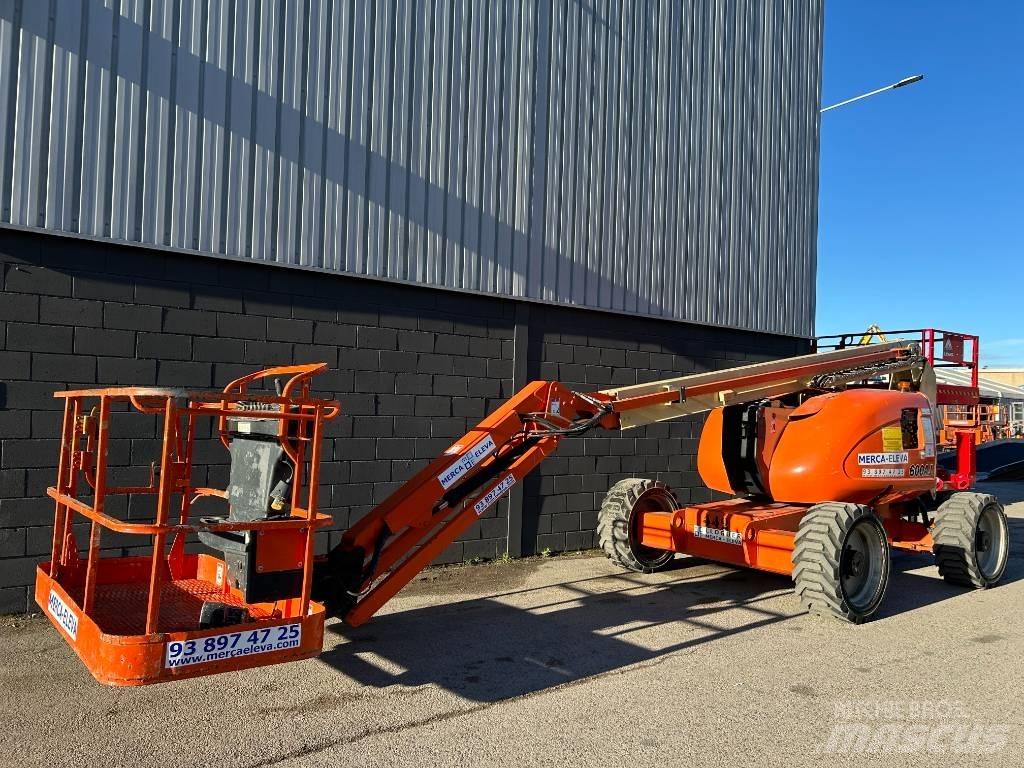 JLG 600 AJ Plataformas con brazo de elevación manual