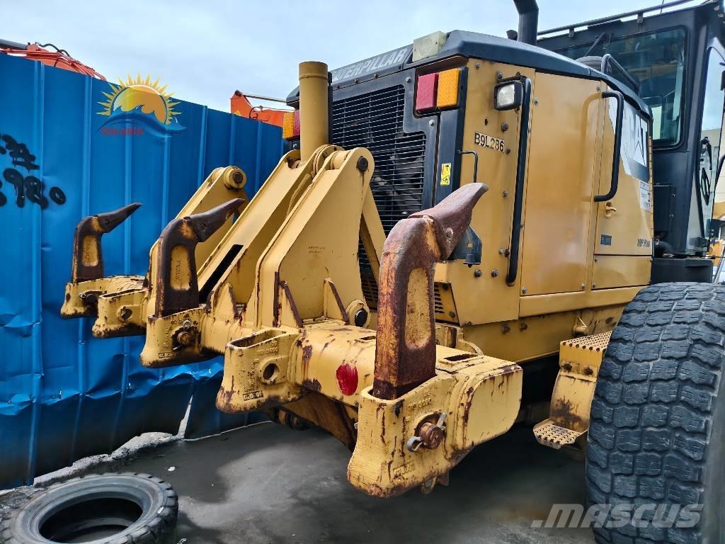 CAT 160 M Niveladoras