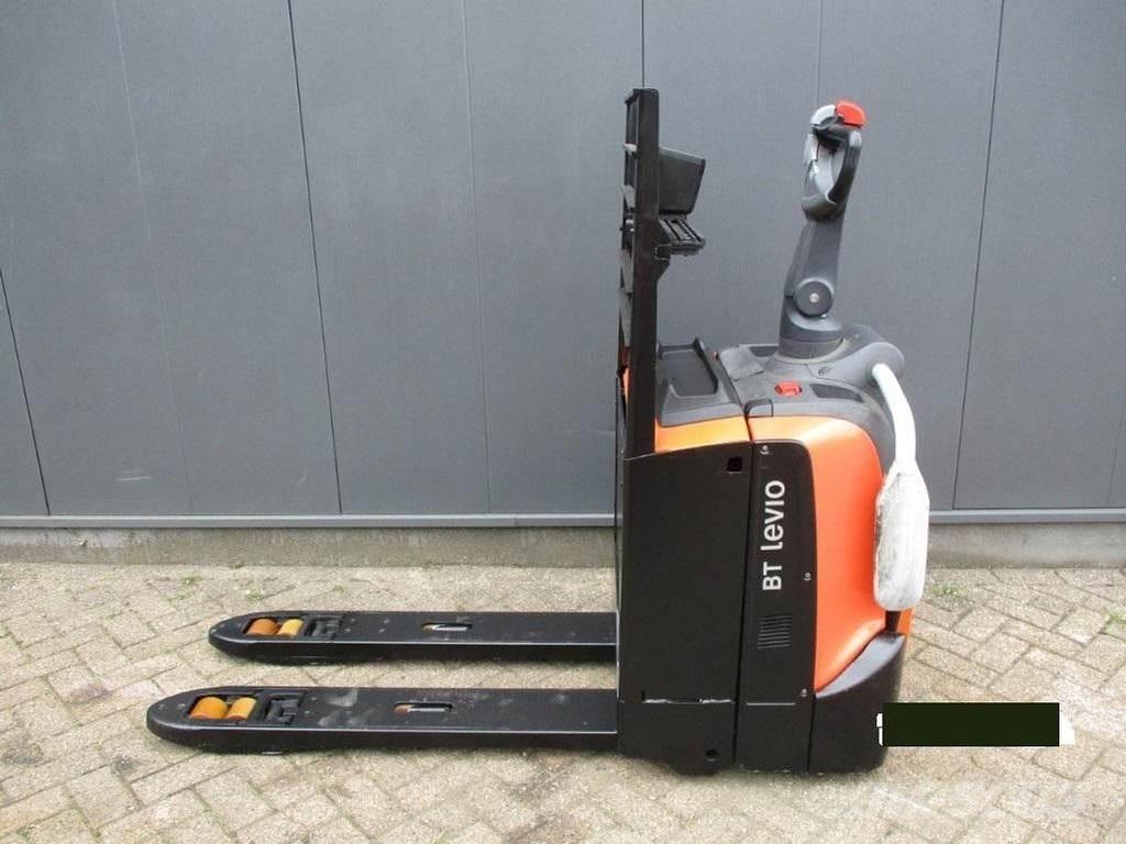 Toyota LPE 200 Montacargas con plataformas de baja elevación