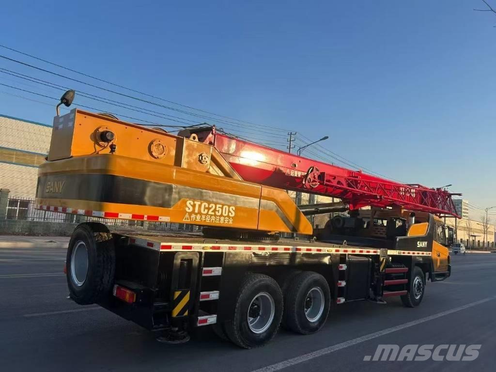 Sany STC 250 Grúas todo terreno