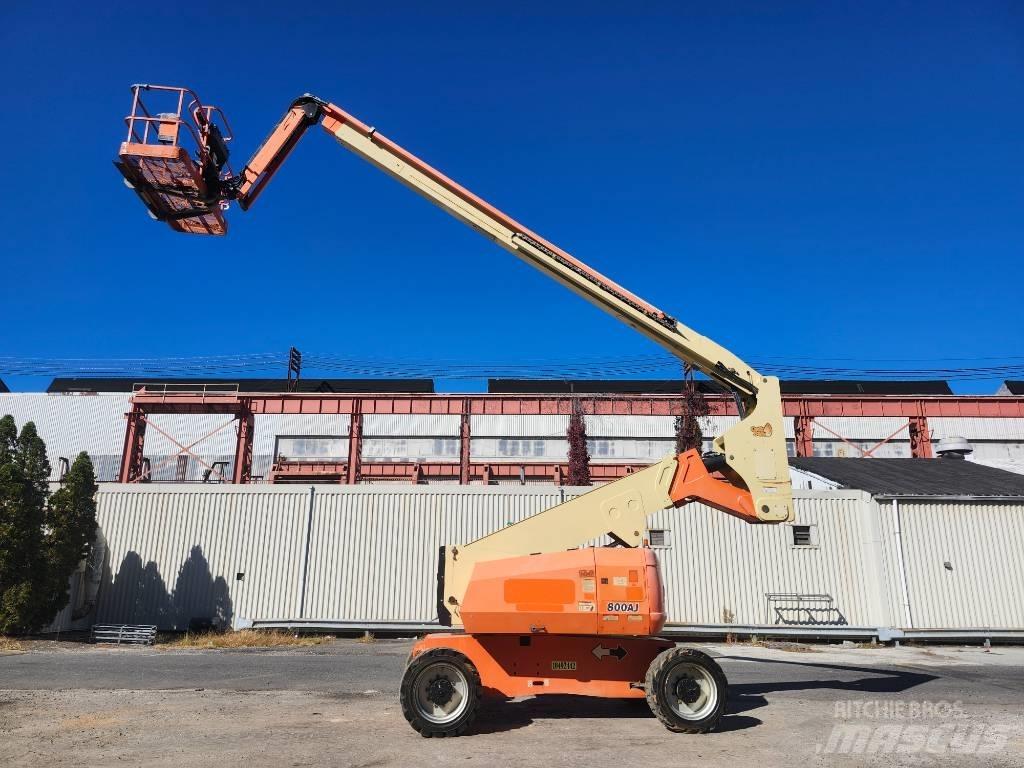 JLG 800 AJ Plataformas con brazo de elevación manual