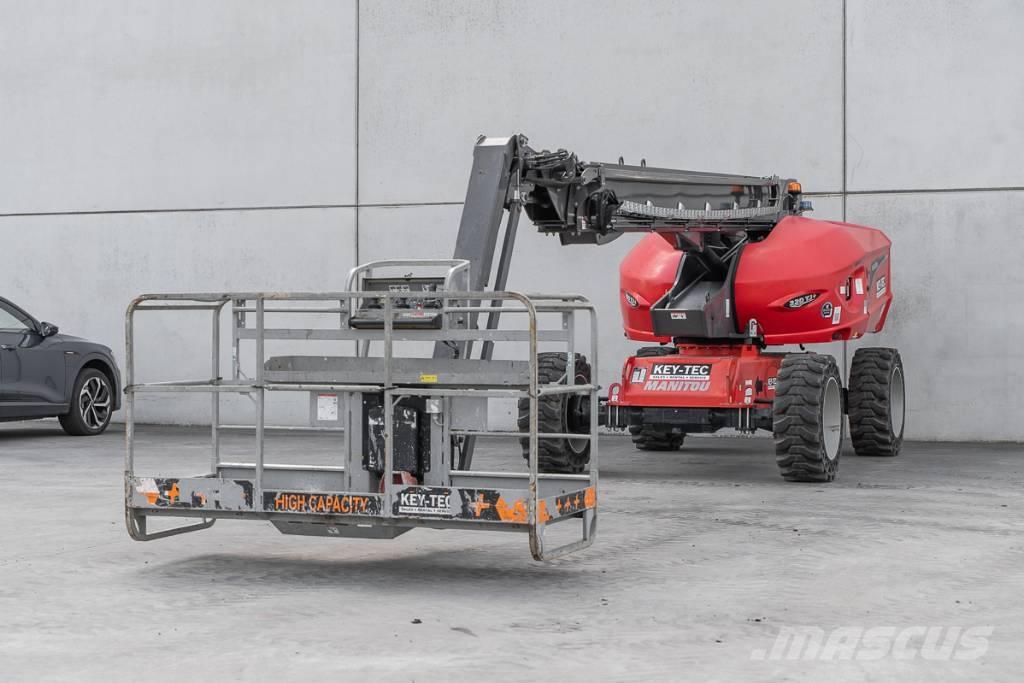 Manitou 220 TJ+ Plataformas con brazo de elevación manual