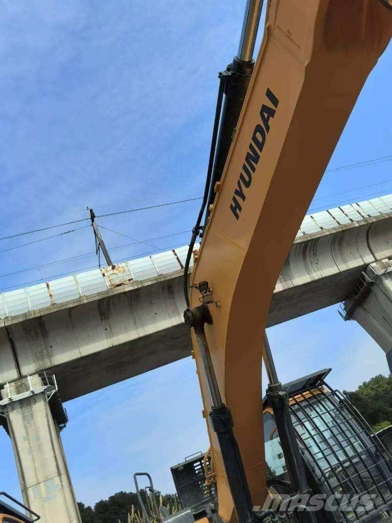 Hyundai 520VS Excavadoras sobre orugas