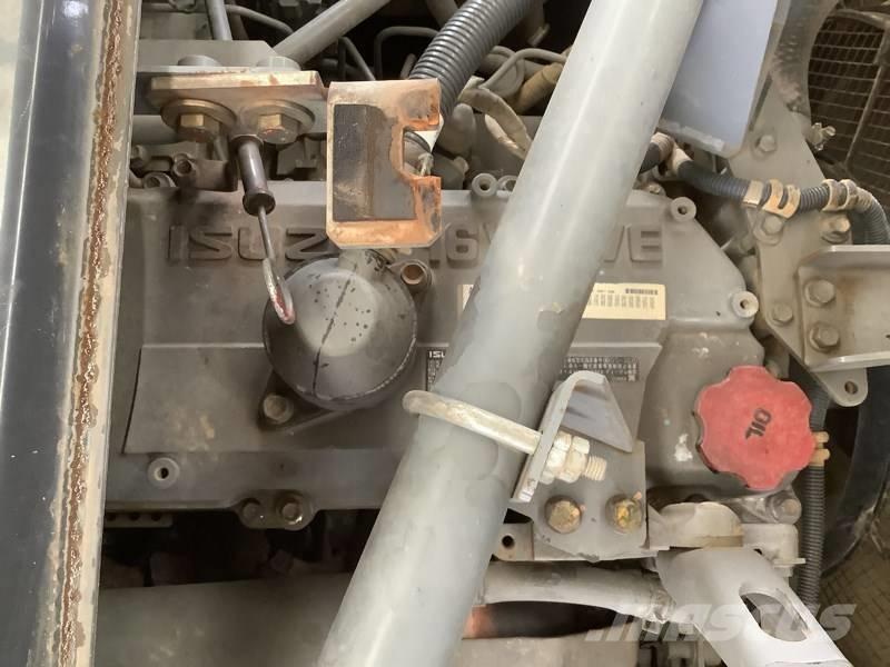 Hitachi ZX 210 LC-5B Excavadoras sobre orugas