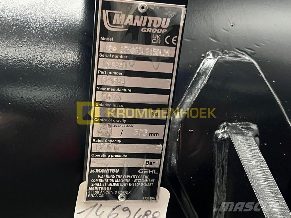 Manitou CBA 2500 Cucharones