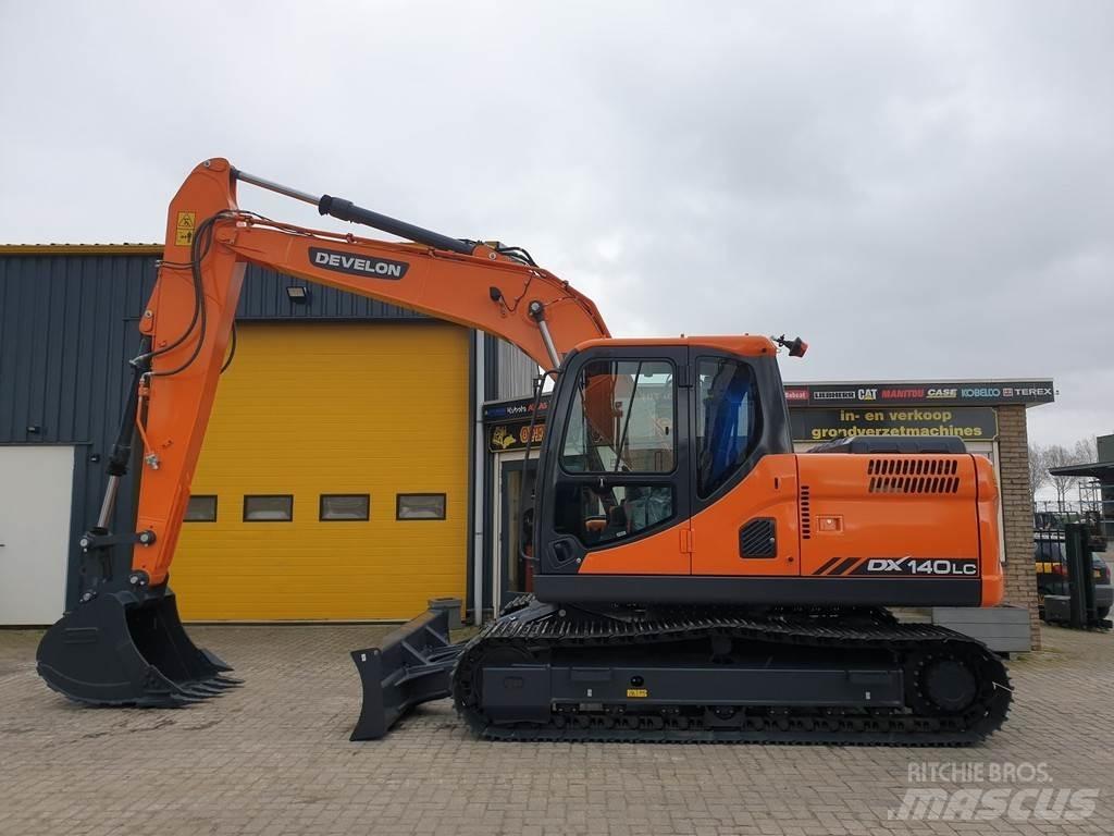 Develon DX140LC Excavadoras sobre orugas