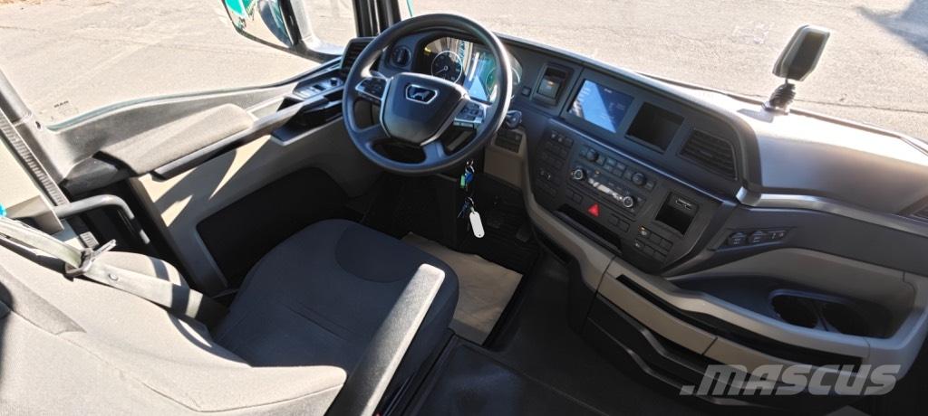 MAN TGX 18.470 Camiones de caja de lona