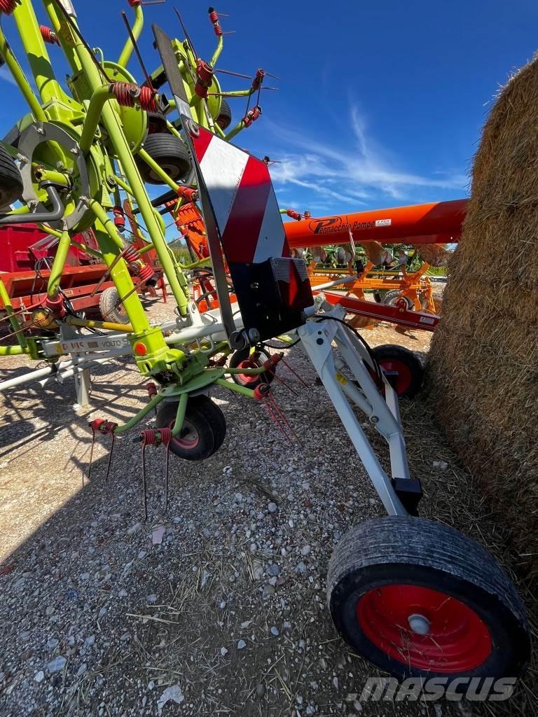 CLAAS Volto 900 T Rastrilladoras y rastrilladoras giratorias