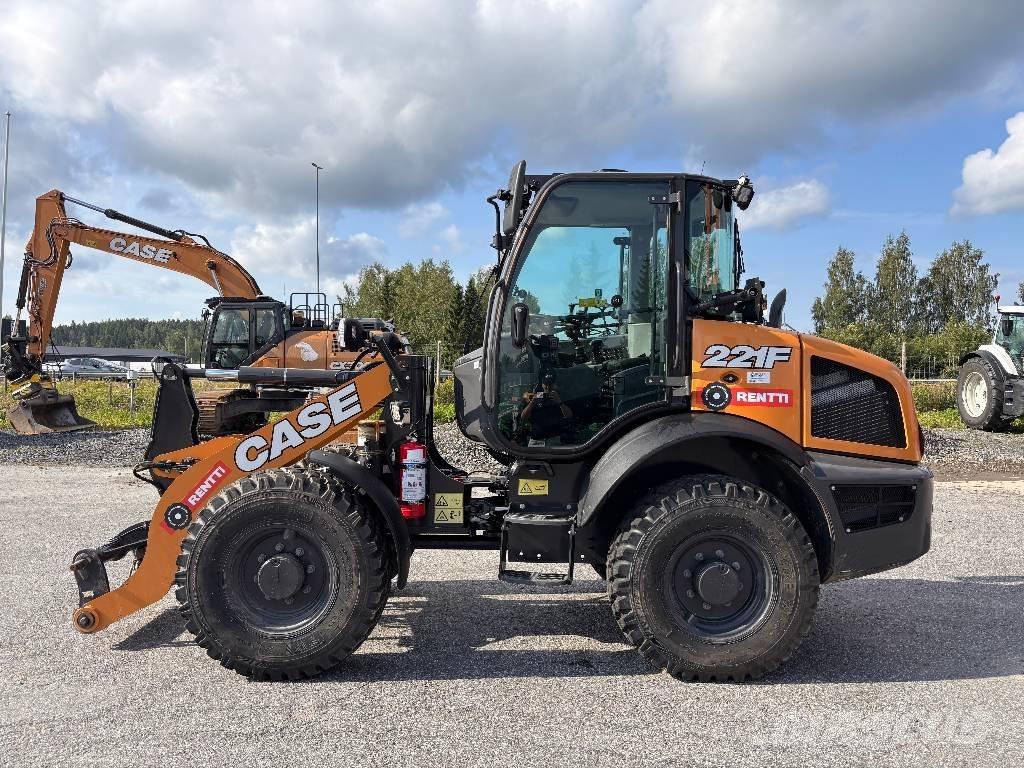 CASE 221 F Cargadoras sobre ruedas