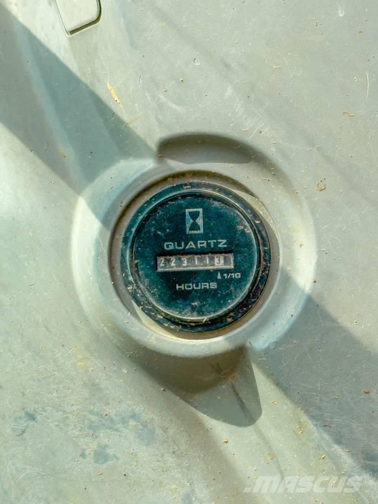 New Holland E 245 B Excavadoras sobre orugas