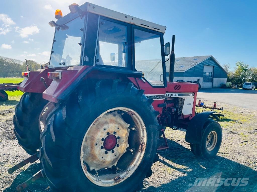 International 1055 Tractores