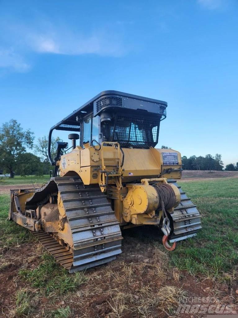 CAT D 6 Buldozer sobre oruga