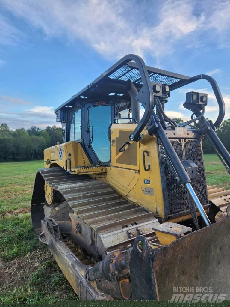 CAT D 6 Buldozer sobre oruga