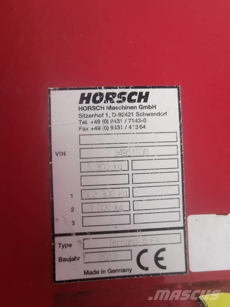 Horsch Terrano 5 FX Cultivadoras