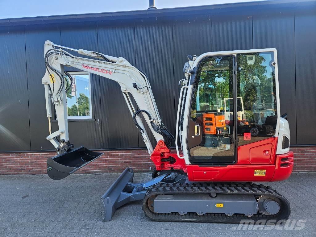 Takeuchi TB 240 Miniexcavadoras