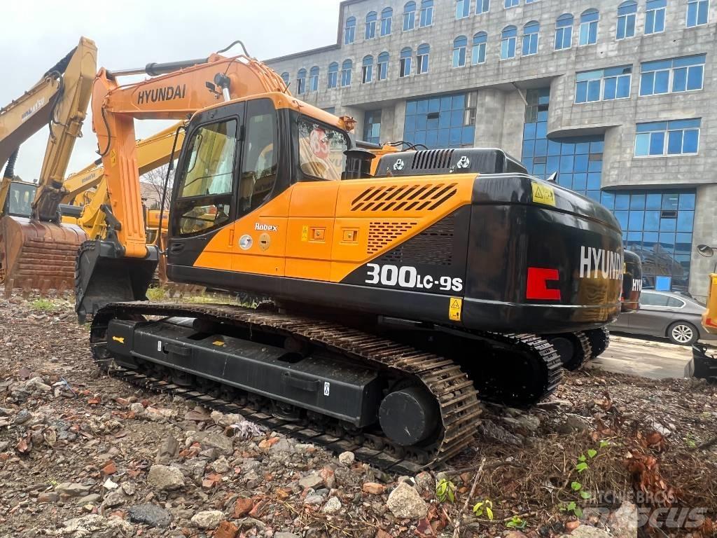 Hyundai 300LC-9S Excavadoras sobre orugas