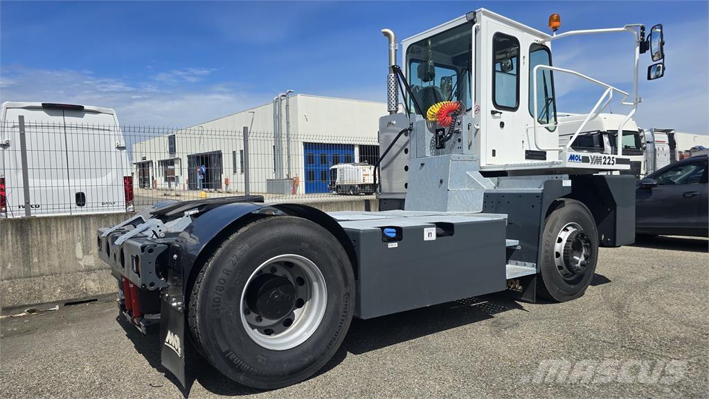 MOL YM225 Tractocamiones para terminales