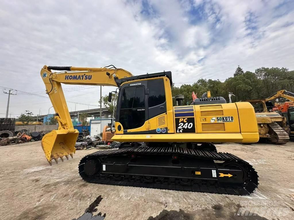 Komatsu PC 240 Excavadoras sobre orugas