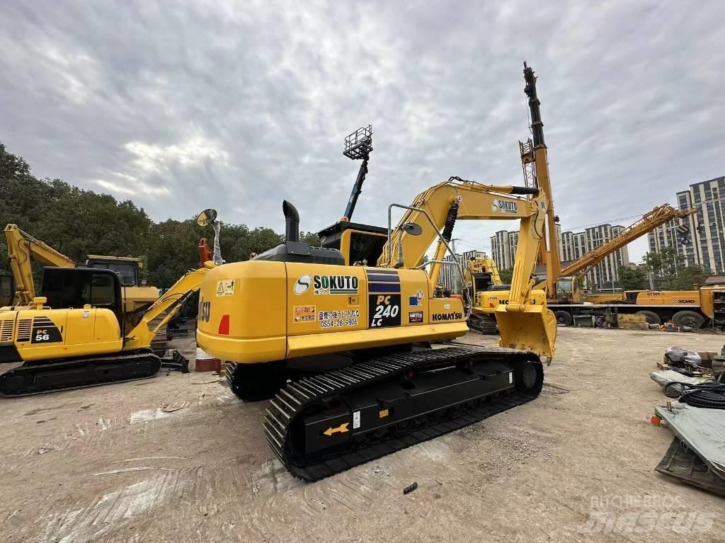 Komatsu PC 240 Excavadoras sobre orugas