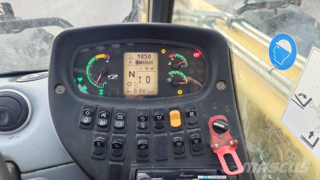 New Holland TH 7.42 Carretillas telescópicas