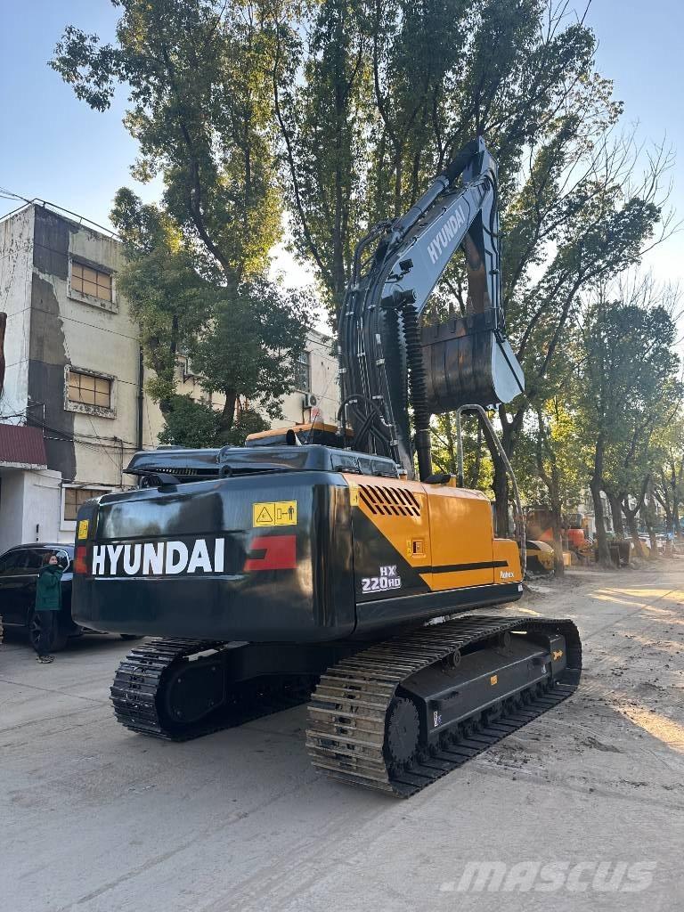 Hyundai HX 220 Excavadoras sobre orugas
