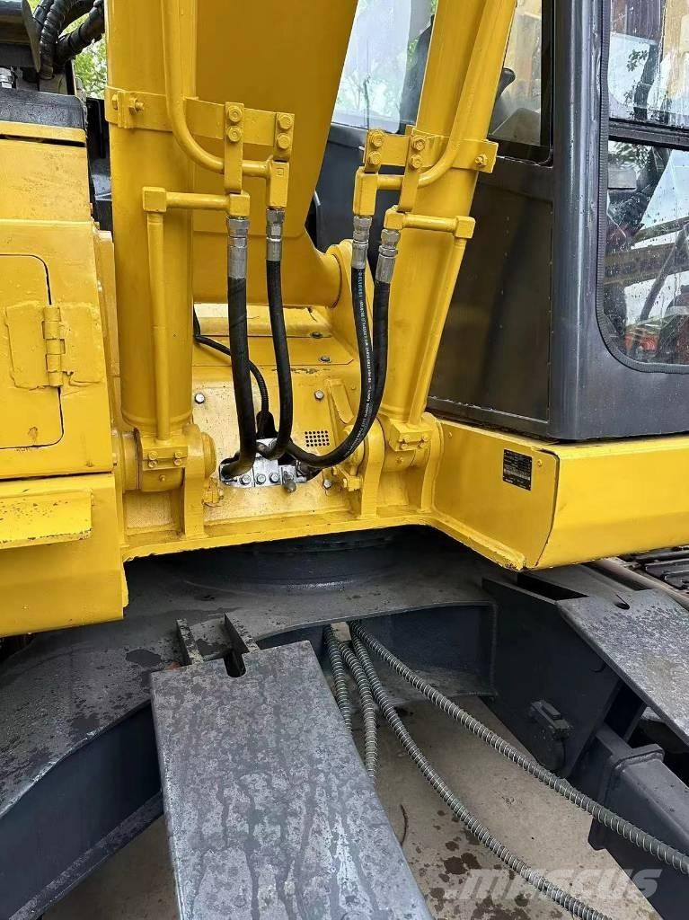 Komatsu PC 128US-2EO Excavadoras sobre orugas