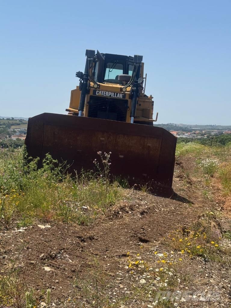 CAT D 6 T XL Buldozer sobre oruga