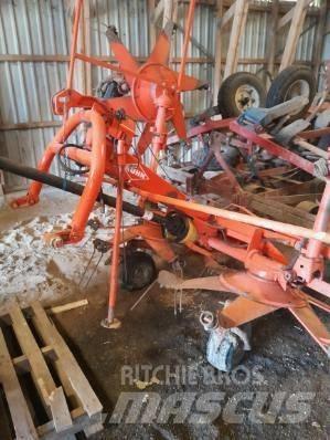 Kuhn GF 5001 Rastrilladoras y rastrilladoras giratorias