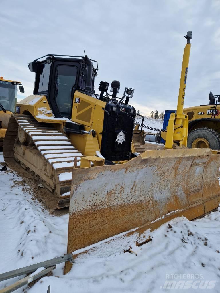 CAT D 5 Buldozer sobre oruga