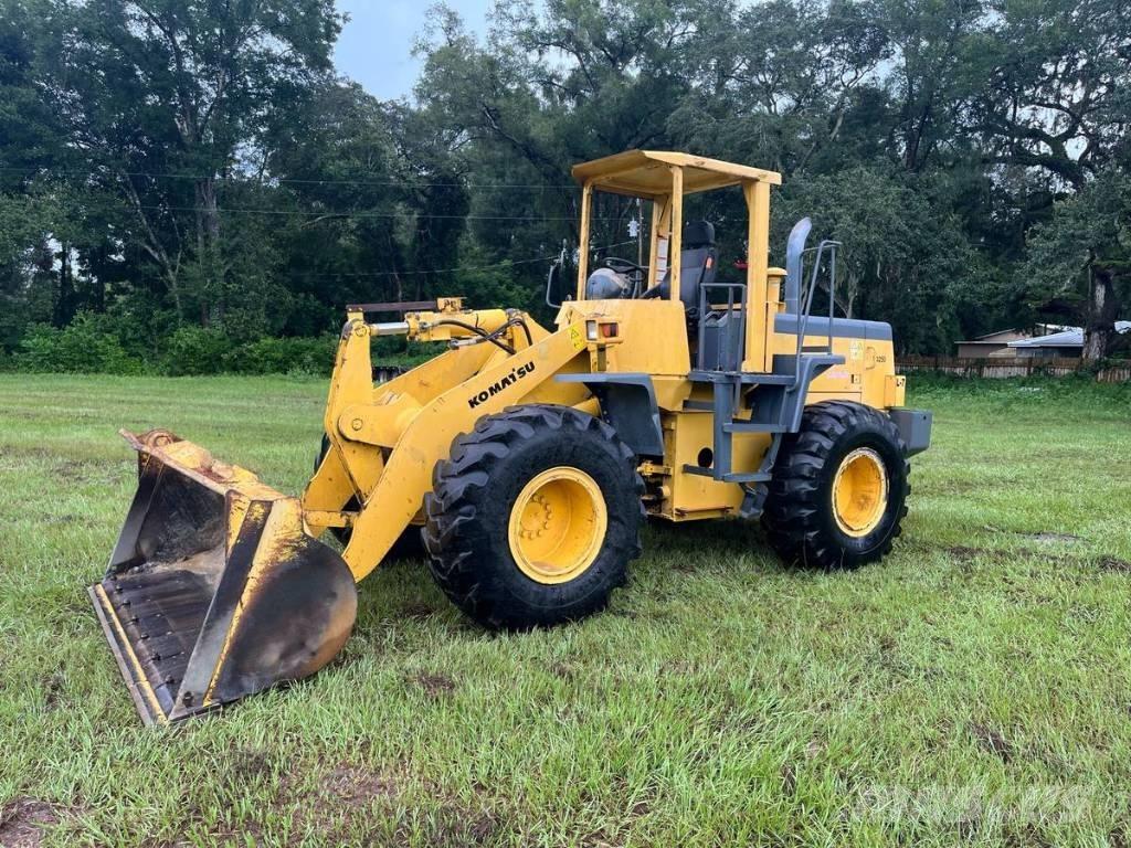 Komatsu WA 250-3L Cargadoras sobre ruedas