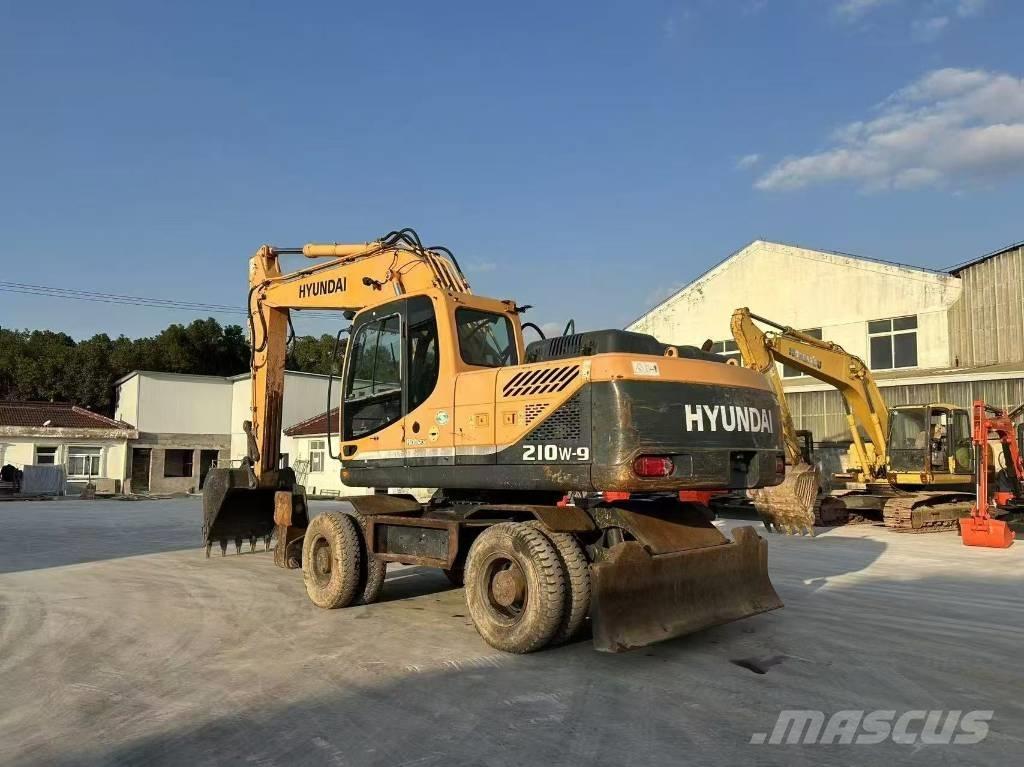 Hyundai 210W-9 Excavadoras de ruedas
