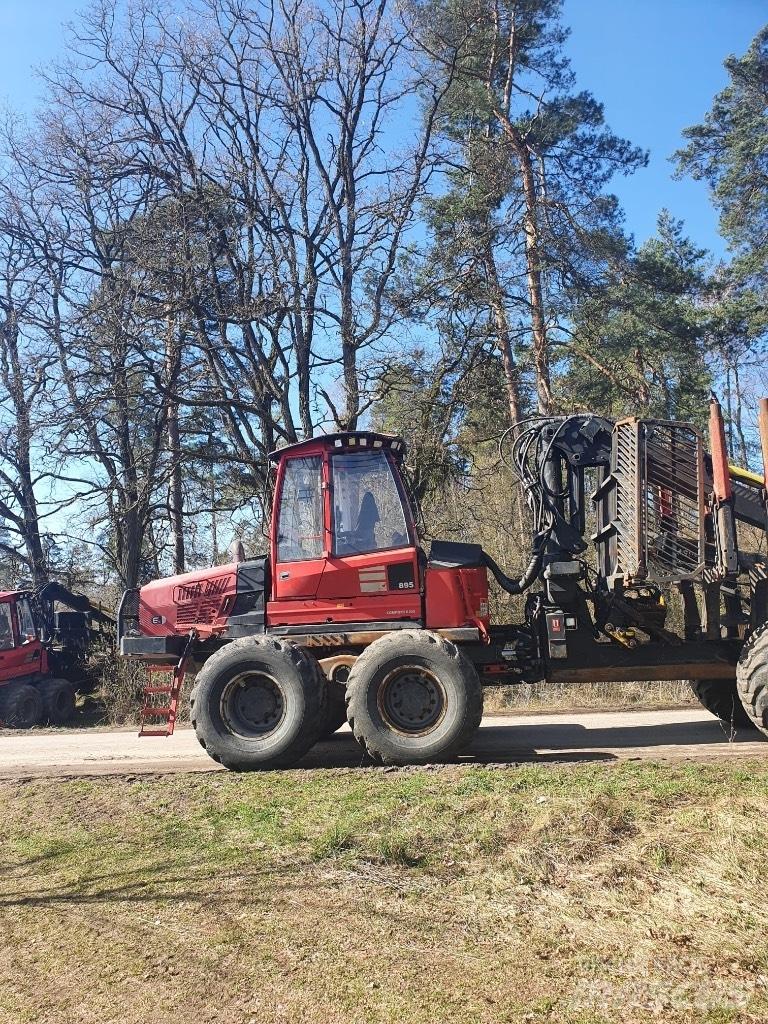 Komatsu 895 Transportadoras