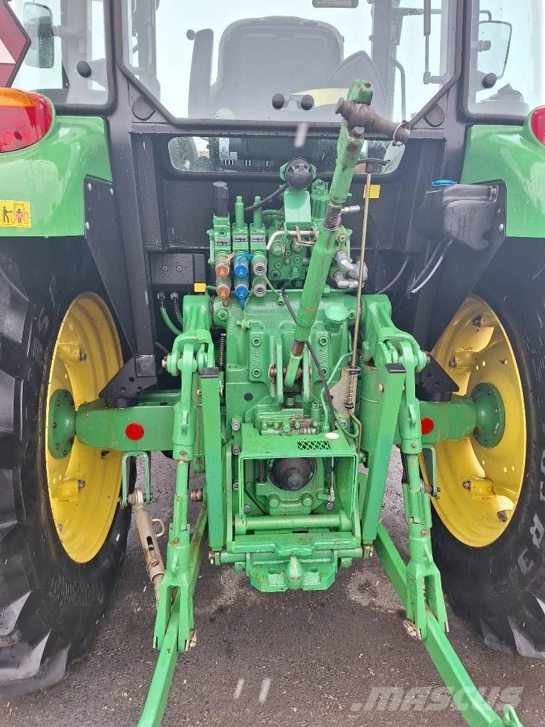 John Deere 5100 R Tractores