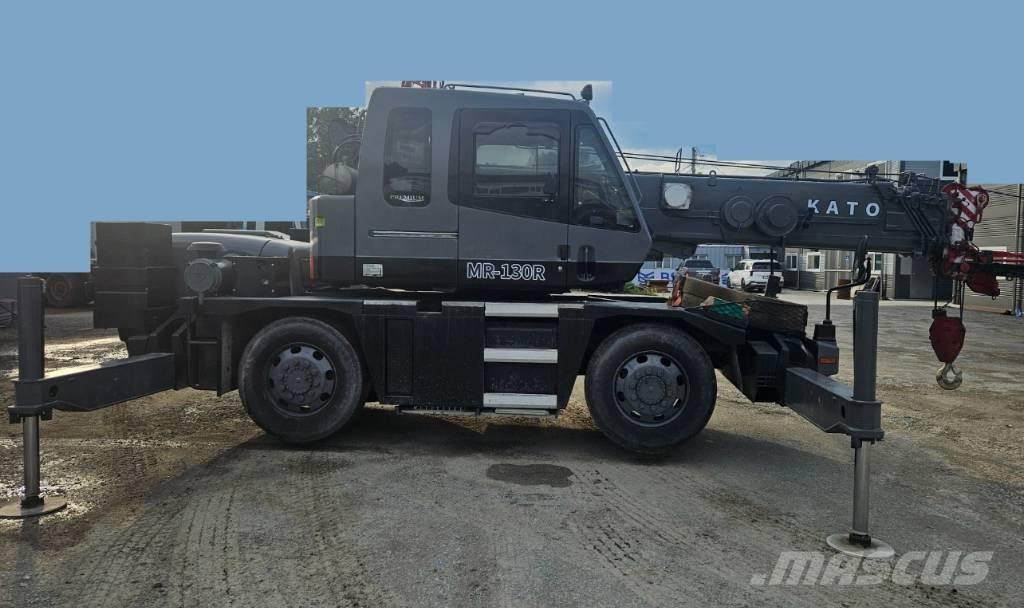Kato KRM-13H-2 Grúas todo terreno