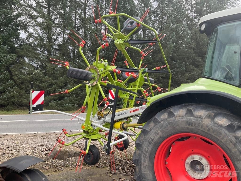 CLAAS Volto 800 Rastrilladoras y rastrilladoras giratorias