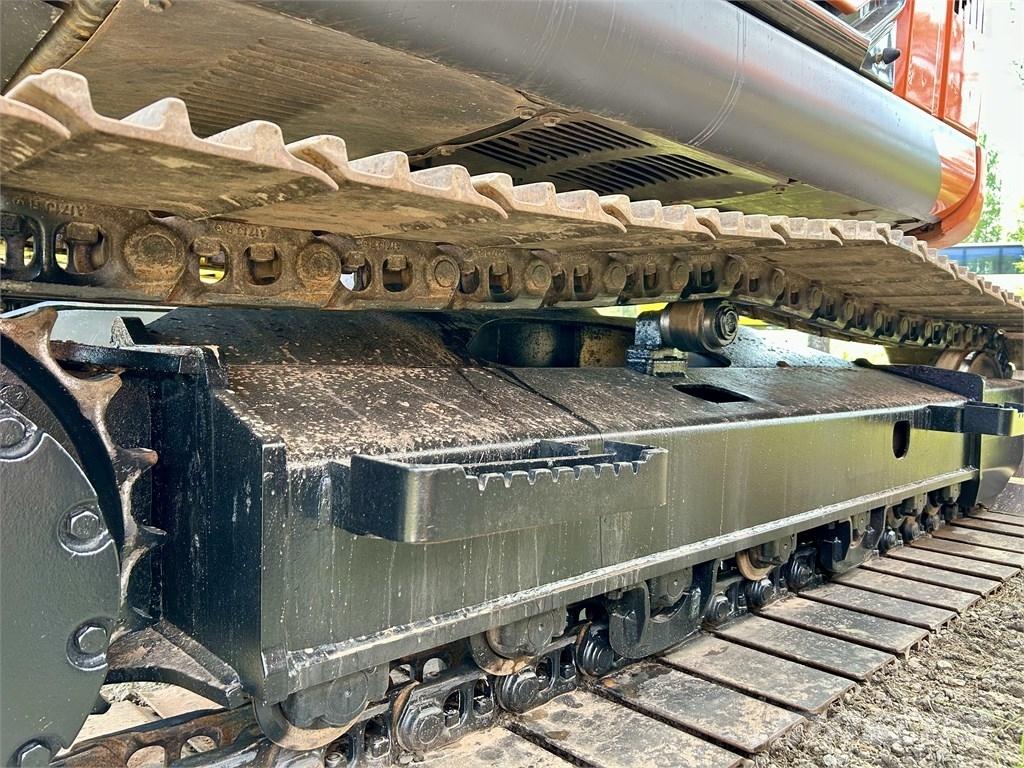 Hitachi ZX135US-7 Excavadoras sobre orugas