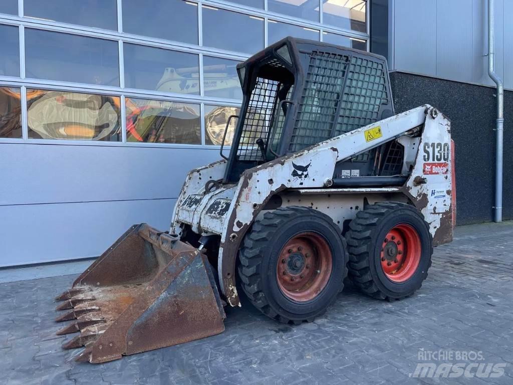 Bobcat S130 Minicargadoras