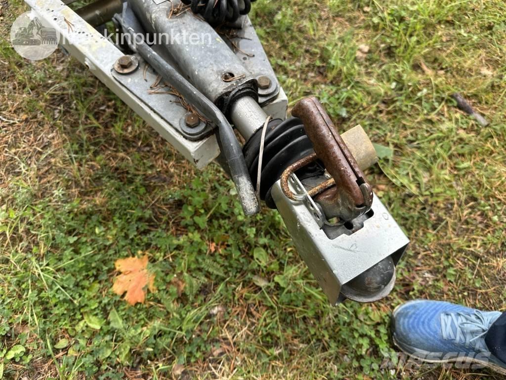 Dino 180 T Plataformas remolcables