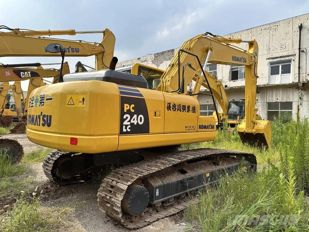 Komatsu PC240-8 Excavadoras sobre orugas
