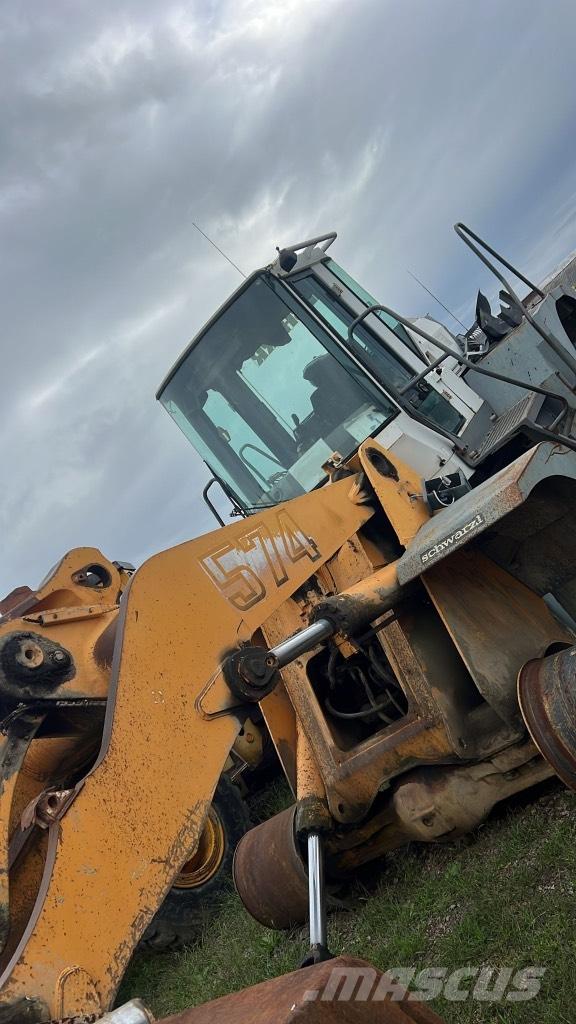 Liebherr L 574 Transmisiones