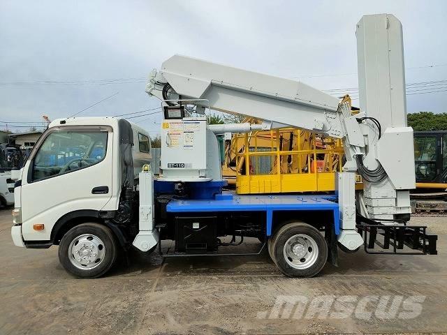 Tadano BT-110-1 Plataformas sobre camión